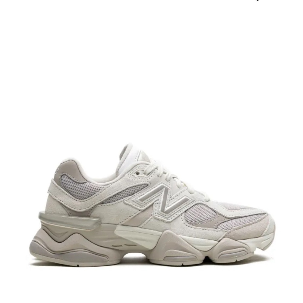 Taking reasonable offers! I New Balance 9060 Women's Grey-Beige Sneakers
